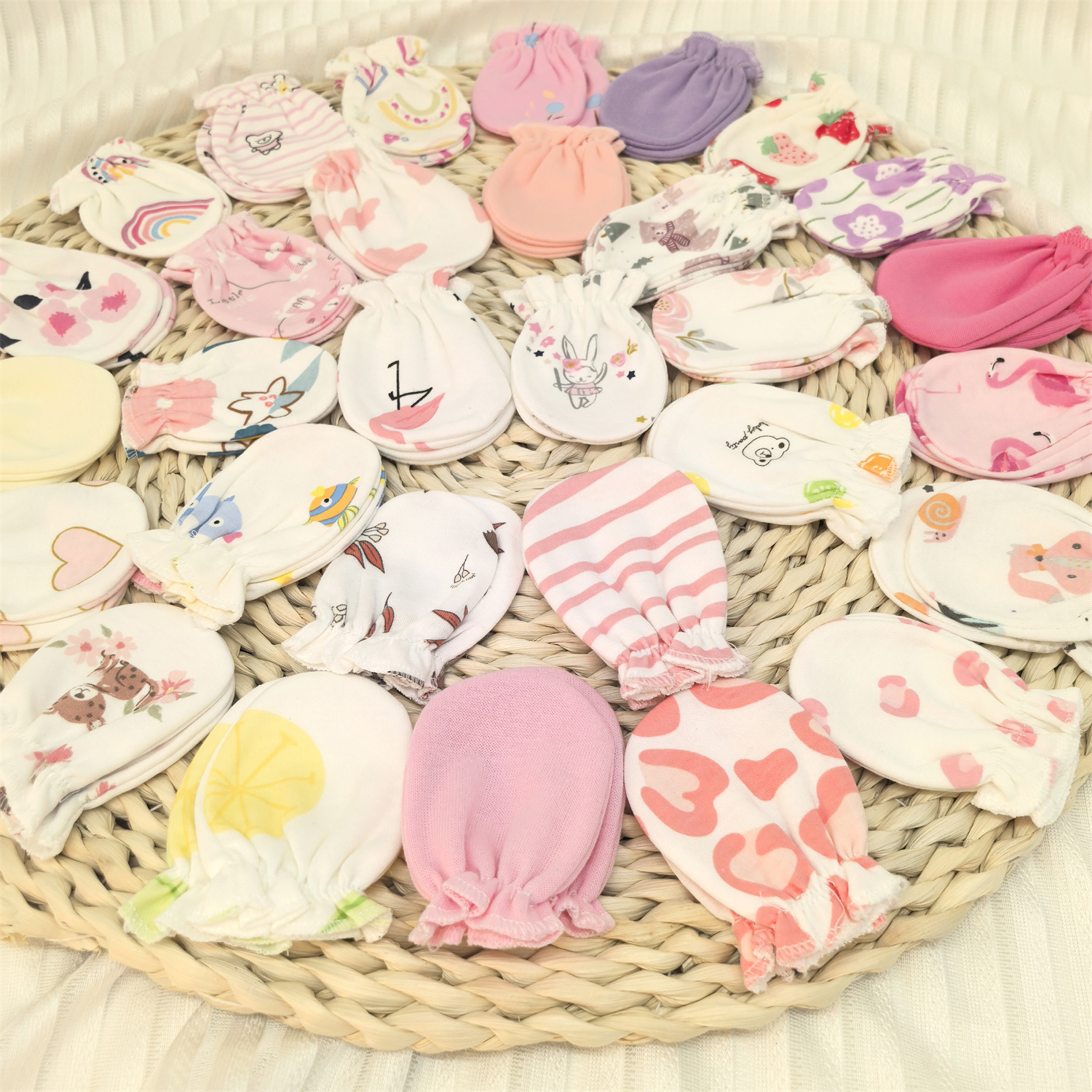 6 Pairs of Random Color Combin - Baby Mittens Scratch recensie en prijs