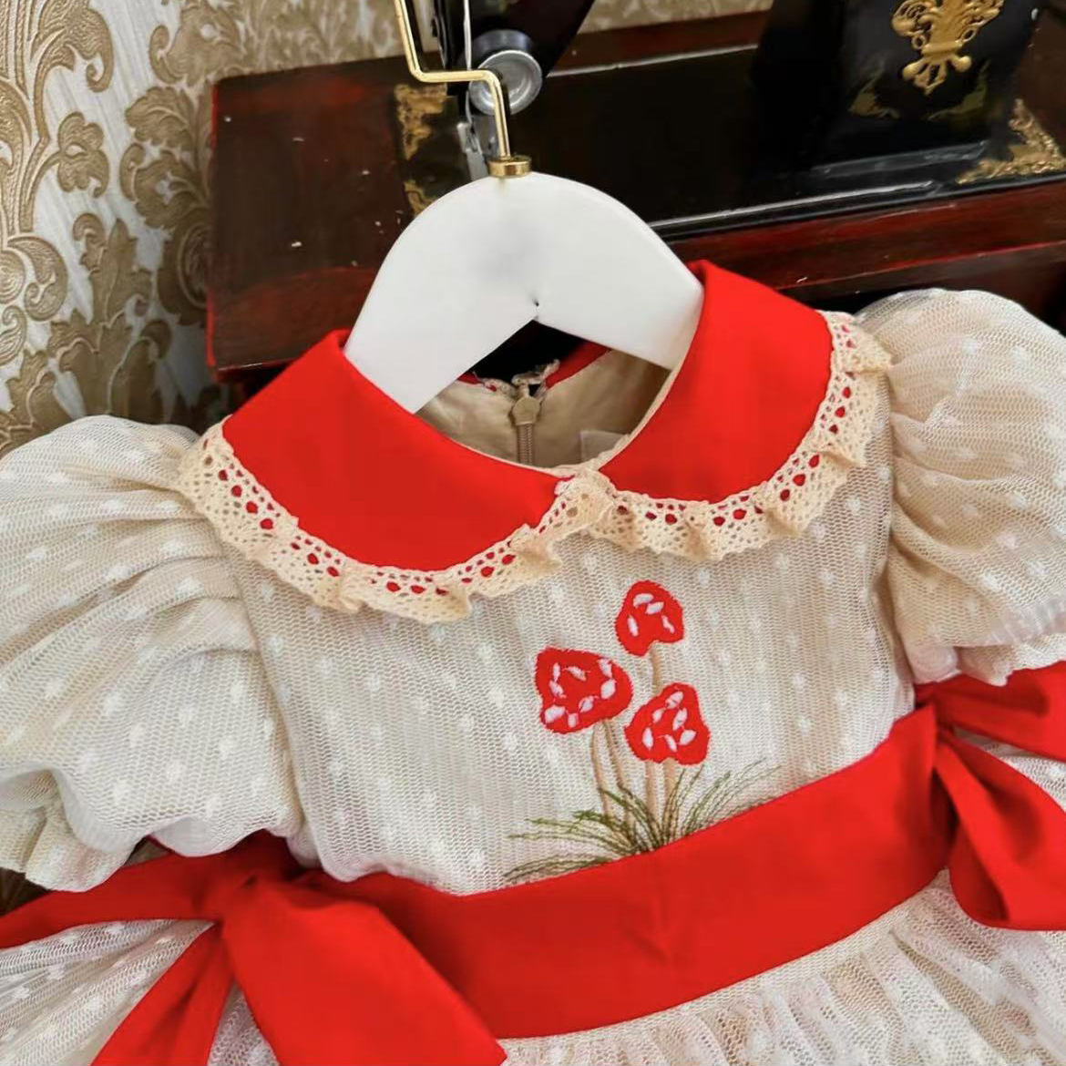 Baby Girl Summer Strawberry Em - Baby Clothing Dresser recensie en prijs